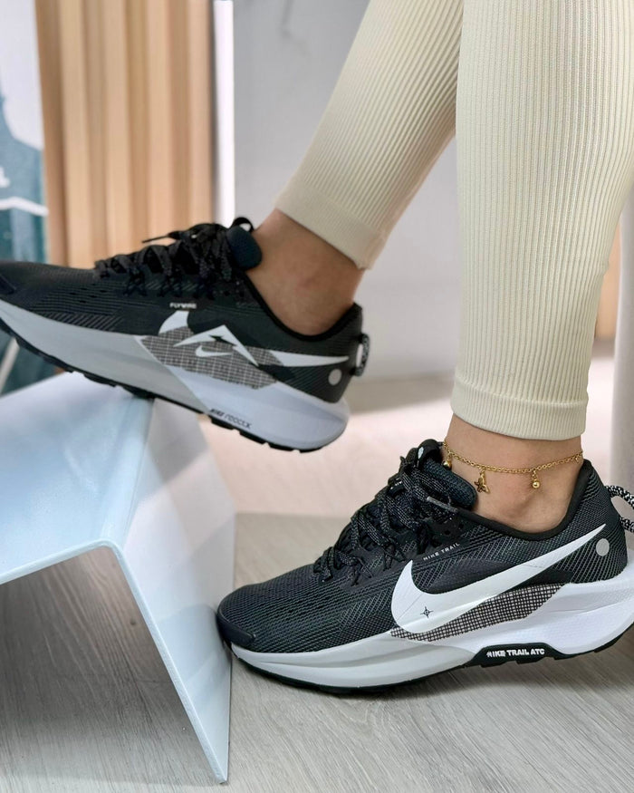 Nike Pegasus Trail 5 look 1