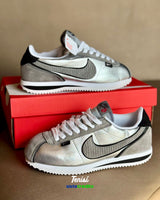 Nike Cortez All Petals United White Black Grey vista 1