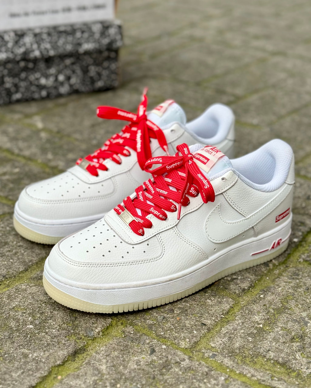 Nike Air Force 1 Low X Supreme