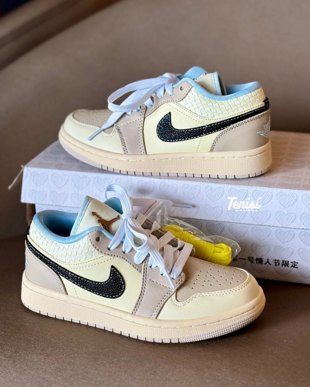 Air Jordan 1 Low Sanddrift
