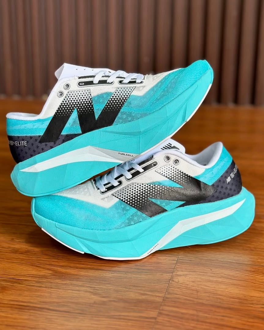 New Balance SC Elite V4