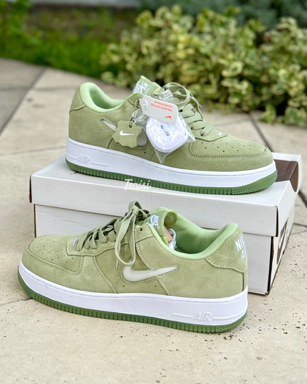 Nike Air Force 1 Low “Just Do It Green”