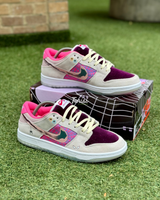 Nike Dunk Low x Spider-Verse "Gwen Stacy" vista 4
