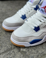 Nike SB x Air Jordan 4 “Industrial Blue” vista 2