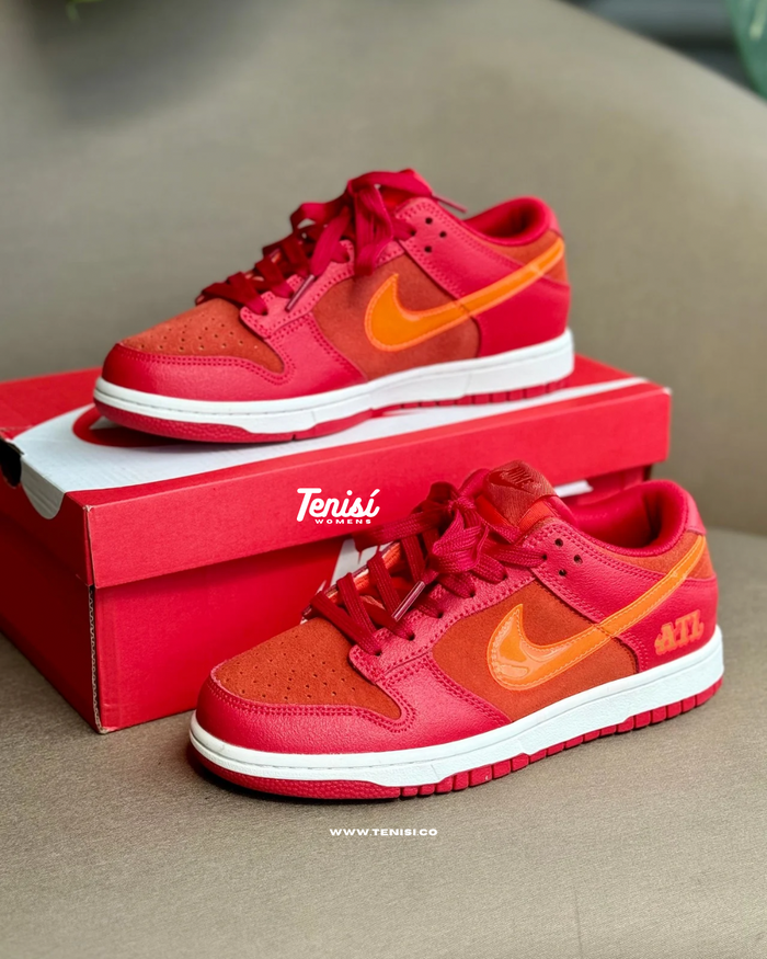 Nike Dunk Low “Atlanta” look 4