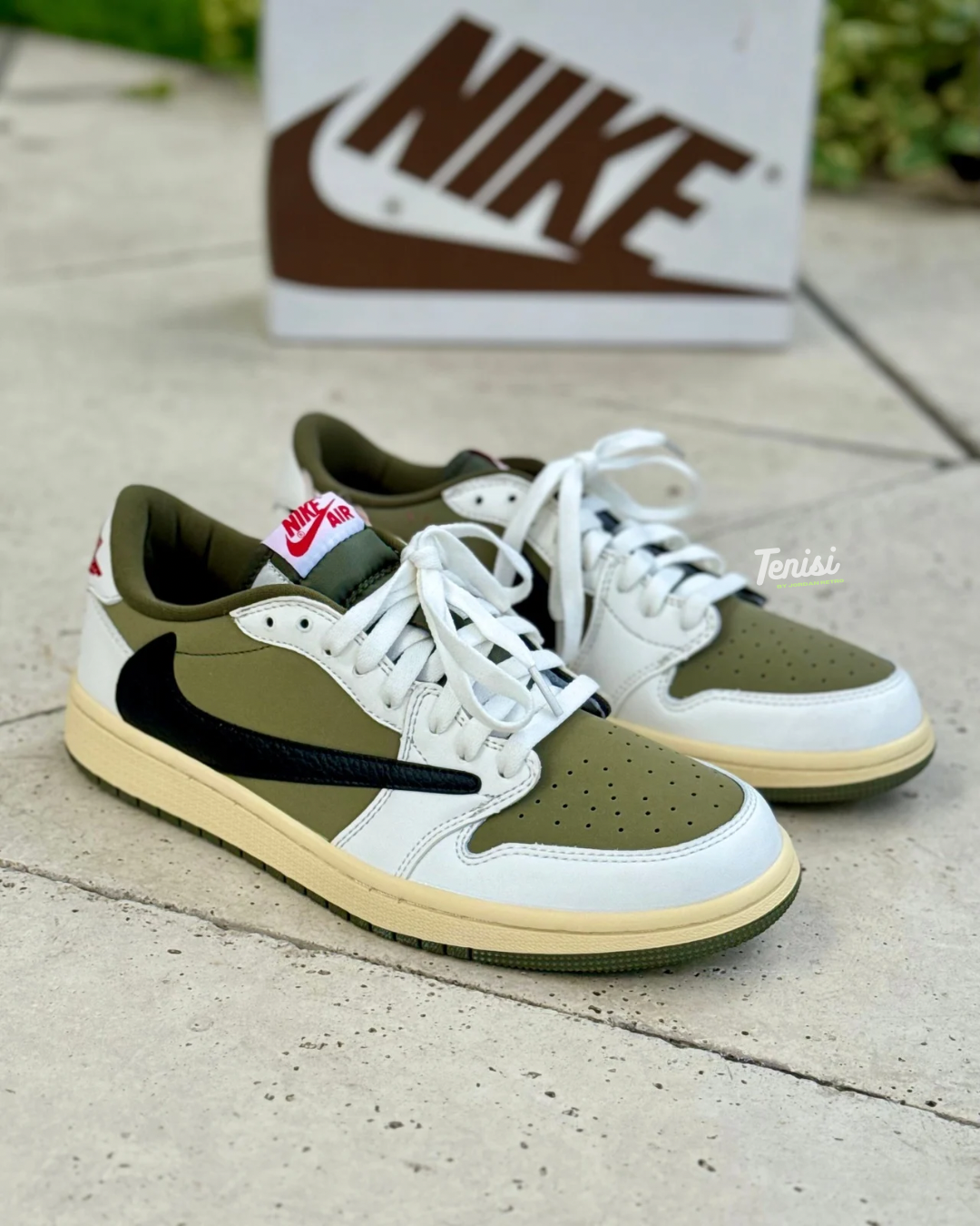 Air Jordan 1 x Travis Scott “Medium Olive”