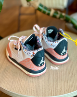 Air Jordan 3 Junior “Pink” vista 4