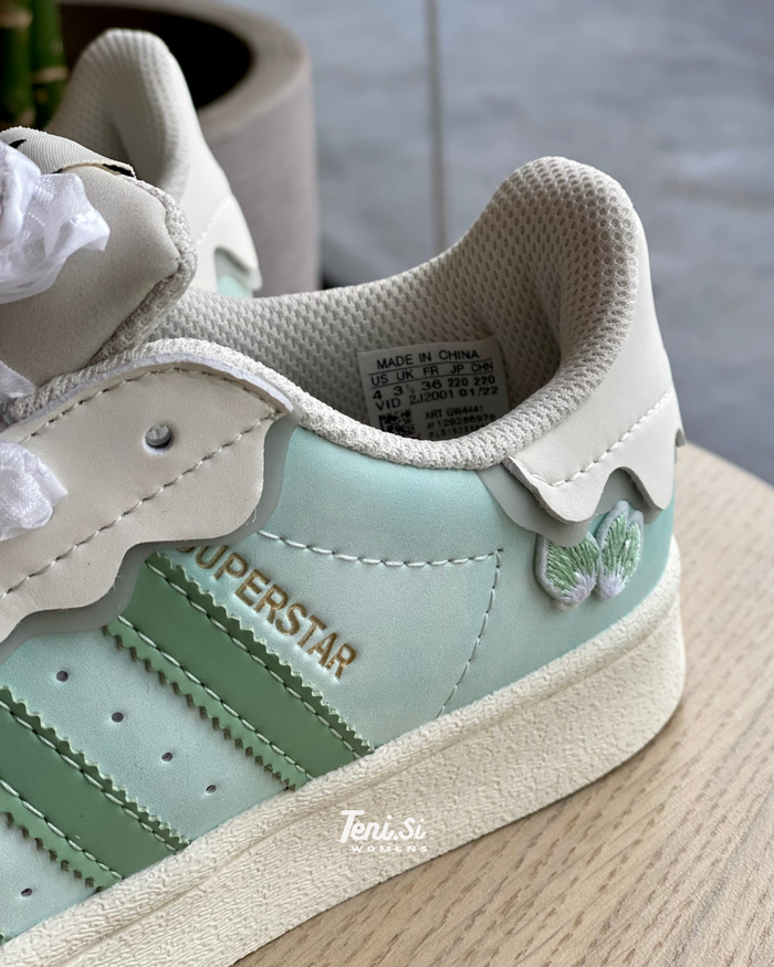 adidas Súperstar “Coquette” look 5