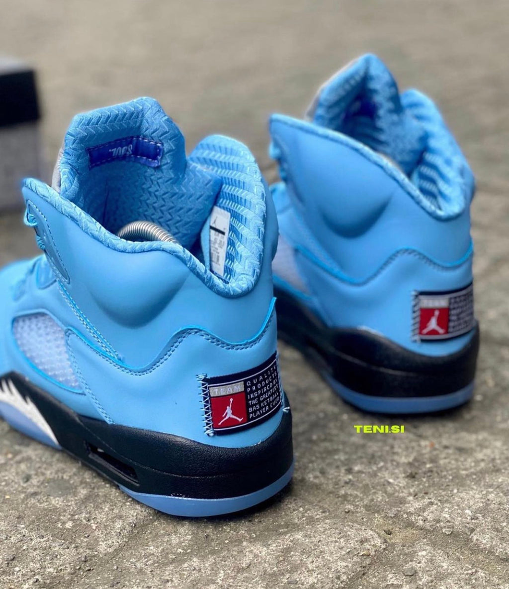 Air Jordan 5 retro “UNC”