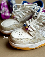 Nike SB Dunk Low x Rayssa Leal vista 2