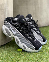 Nike Nocta Glide vista 2