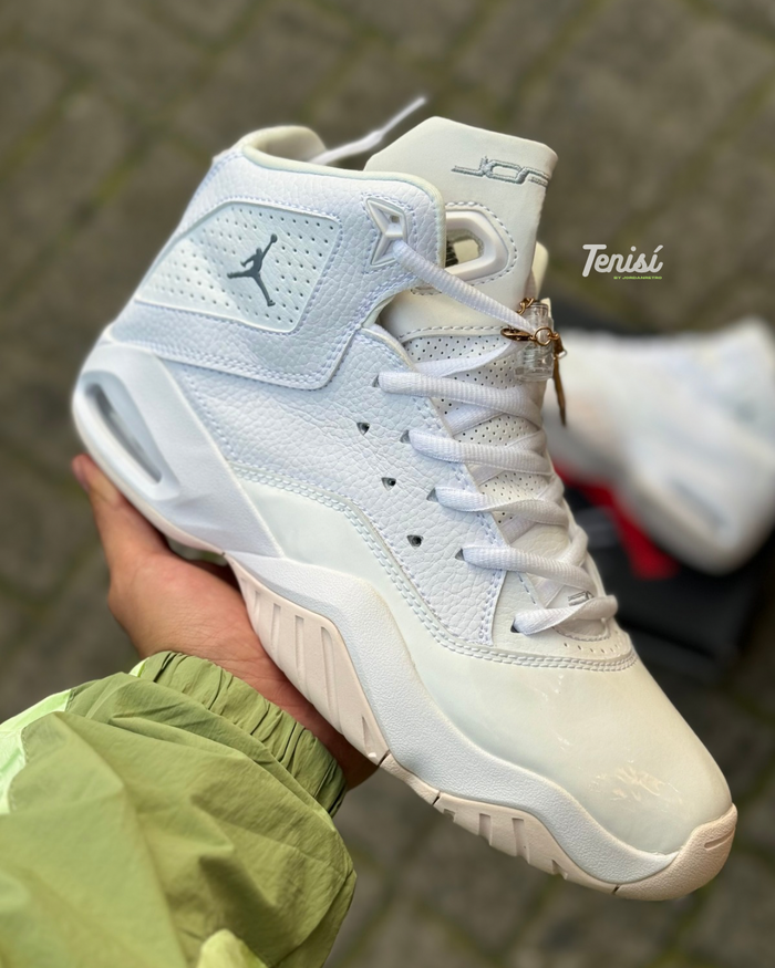 Jordan B'LOYAL look 4