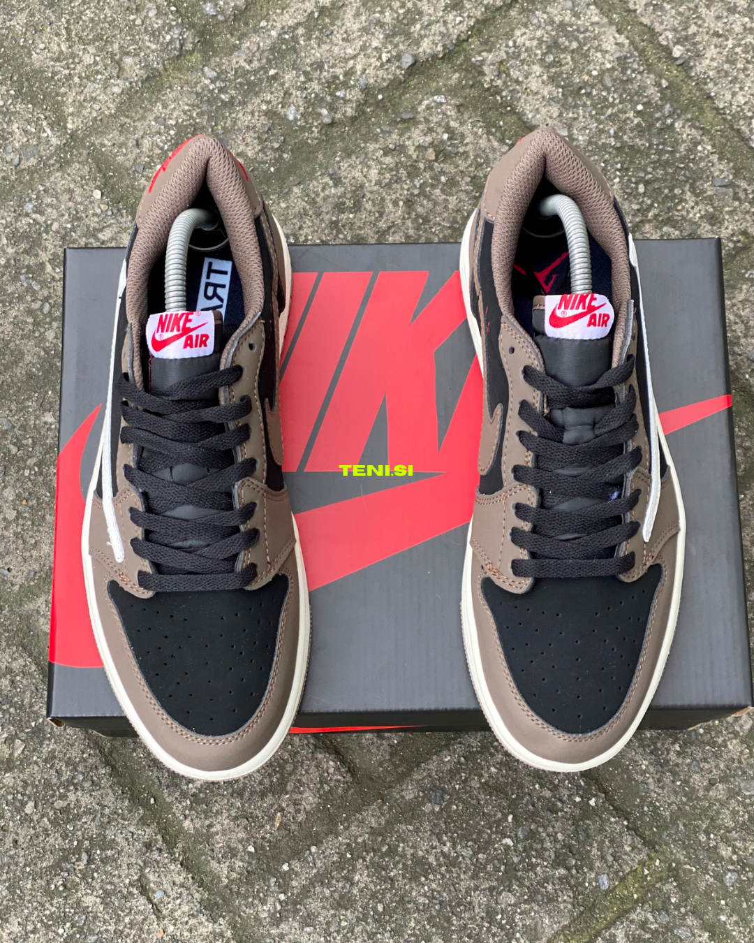 Air Jordan 1 Low X Travis Scott “Mocha”