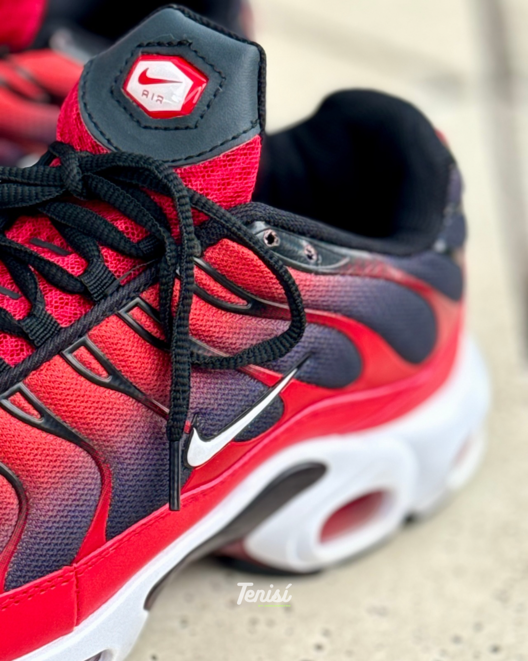 Nike Air Max TN “Red”