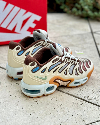 Nike Air Max Plus “Drift”