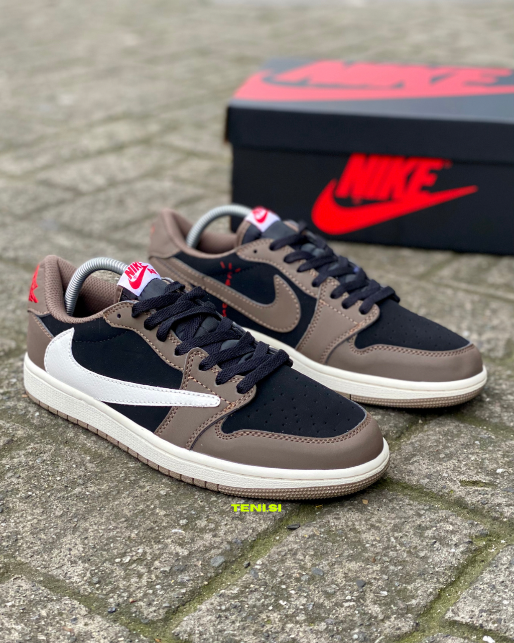 Air Jordan 1 Low X Travis Scott “Mocha”