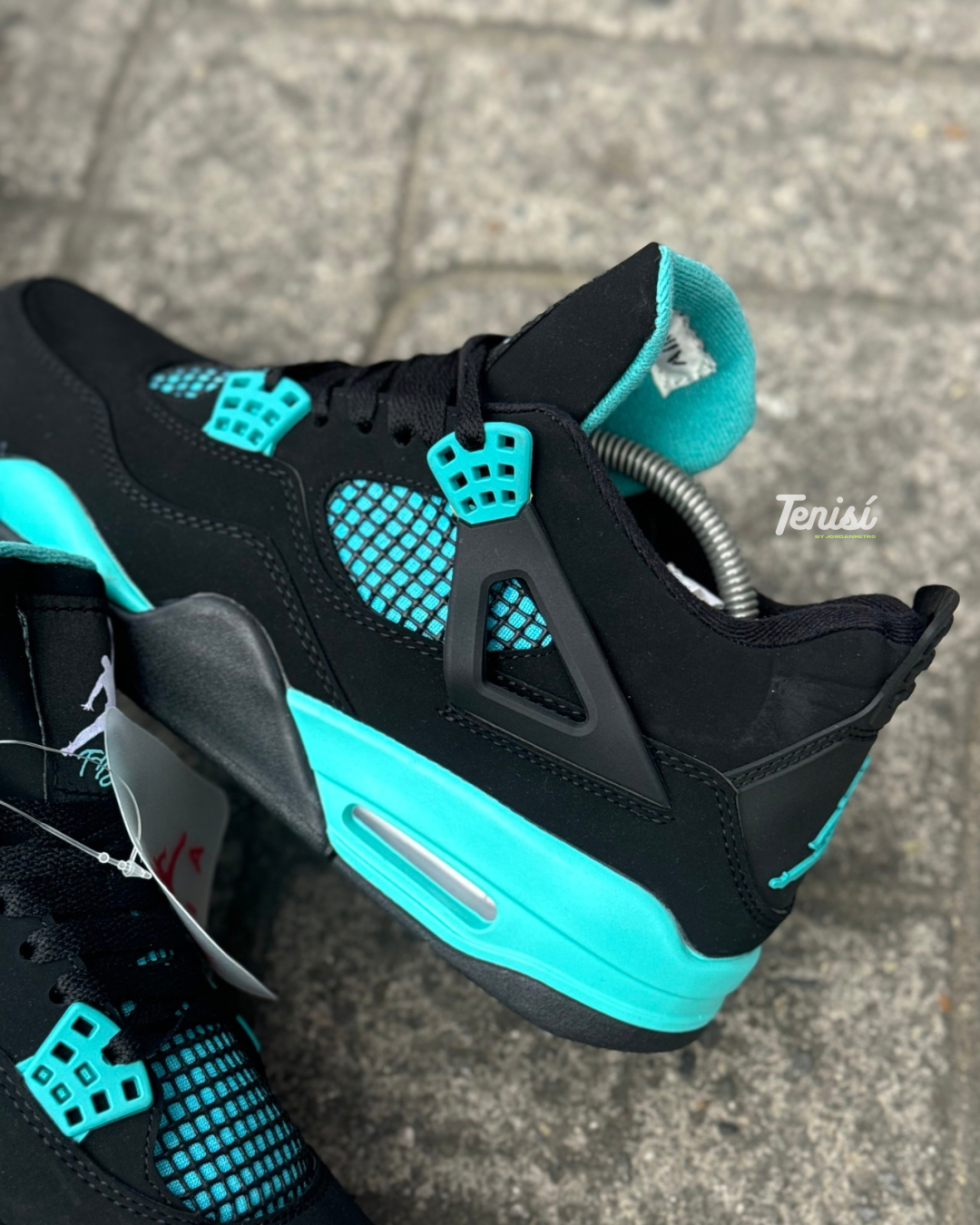 Air Jordan 4 “Blue Tifanny Thunder”