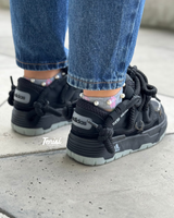 adidas New Shita “Black” vista 2