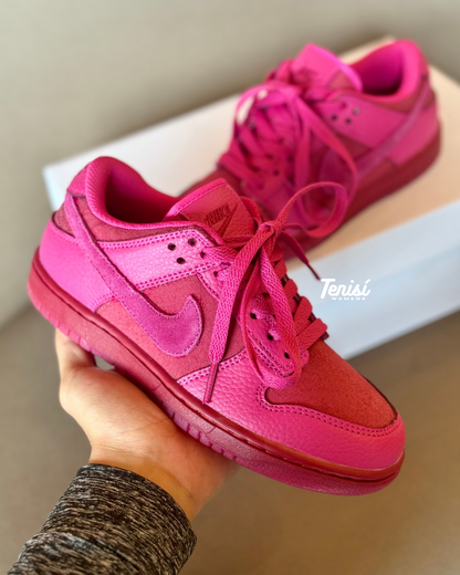 Nike Dunk “San Valentine”