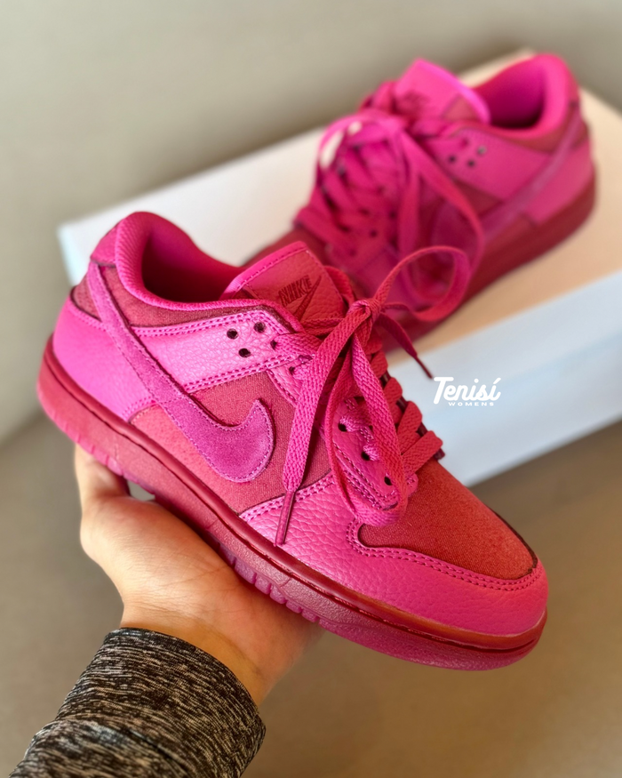 Nike Dunk “San Valentine” look 3