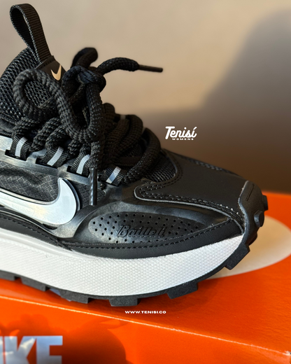 Nike Balleli “ Black / White”