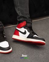 Air Jordan 1 High OG Black Toe Reimagined vista 2