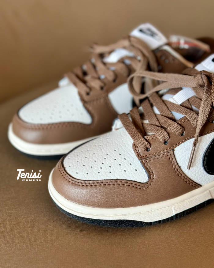Nike Dunk Low “Mocha” look 3