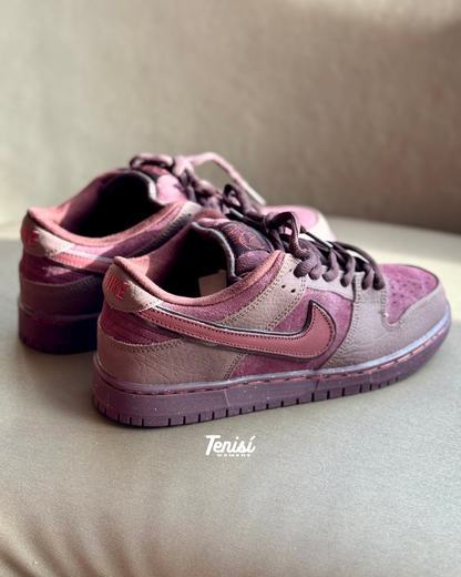 Nike Dunk Low Sb “City Of love”