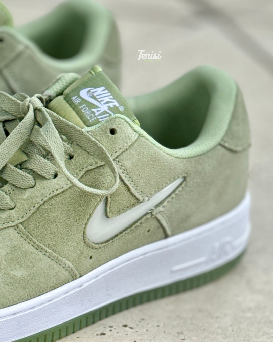 Nike Air Force 1 Low “Just Do It Green”