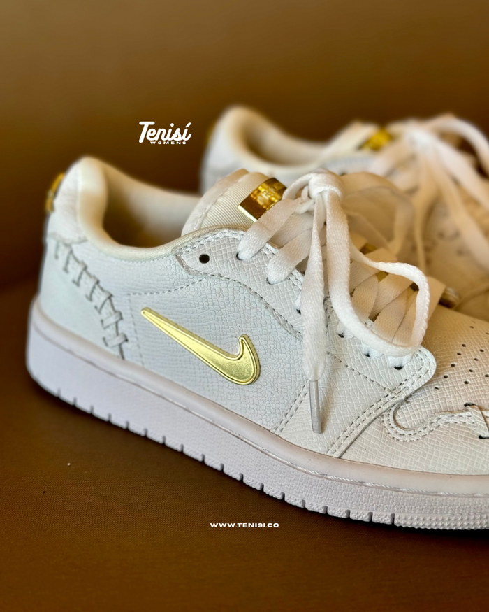 Nike Air Jordan 1 Low Method of Make Legend Light Brown look 3