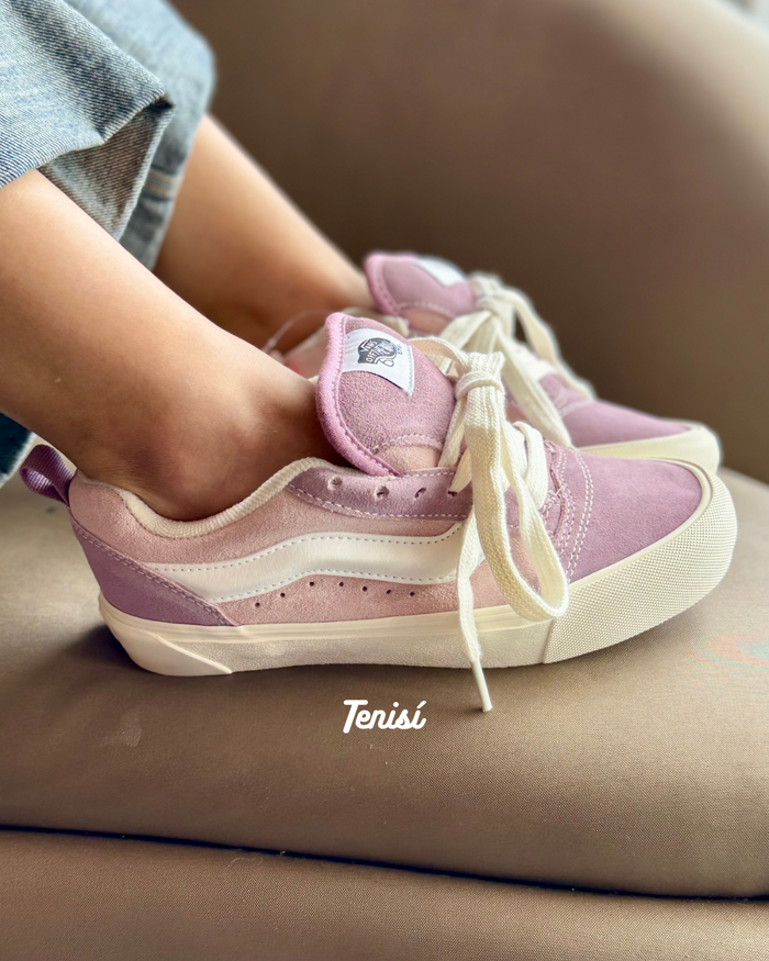 Vans “Pink” look 3
