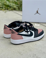Nike Air Jordan 1 Low “Bleached Coral” vista 3