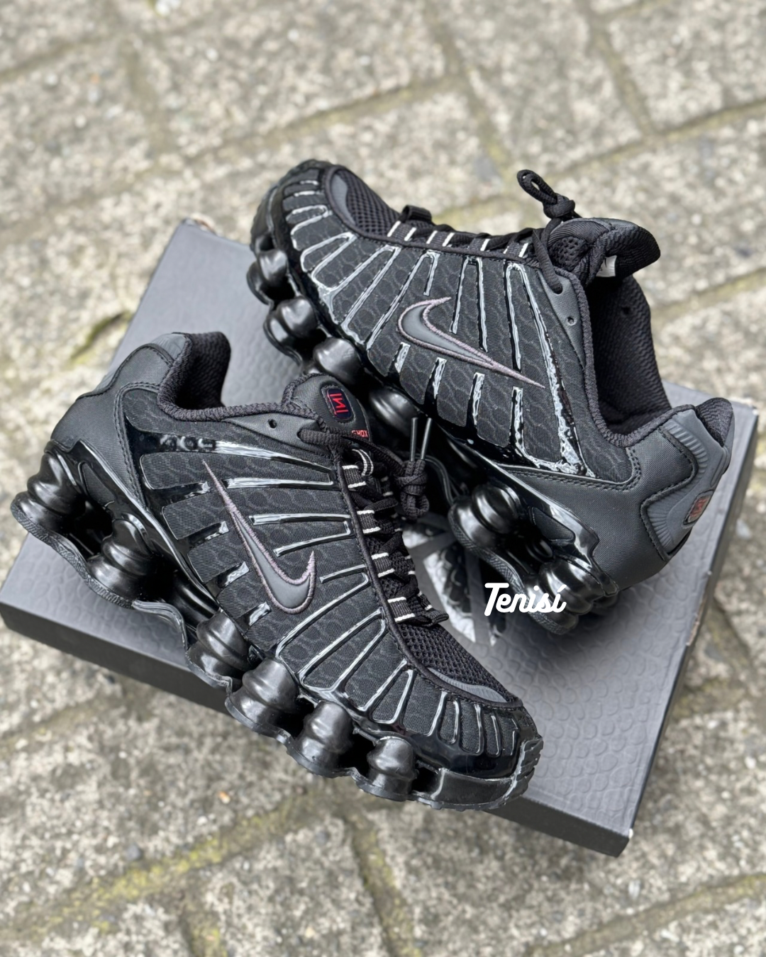 Nike Shox R4 “Black”