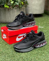 Nike Air Max Dn “Black” vista 7