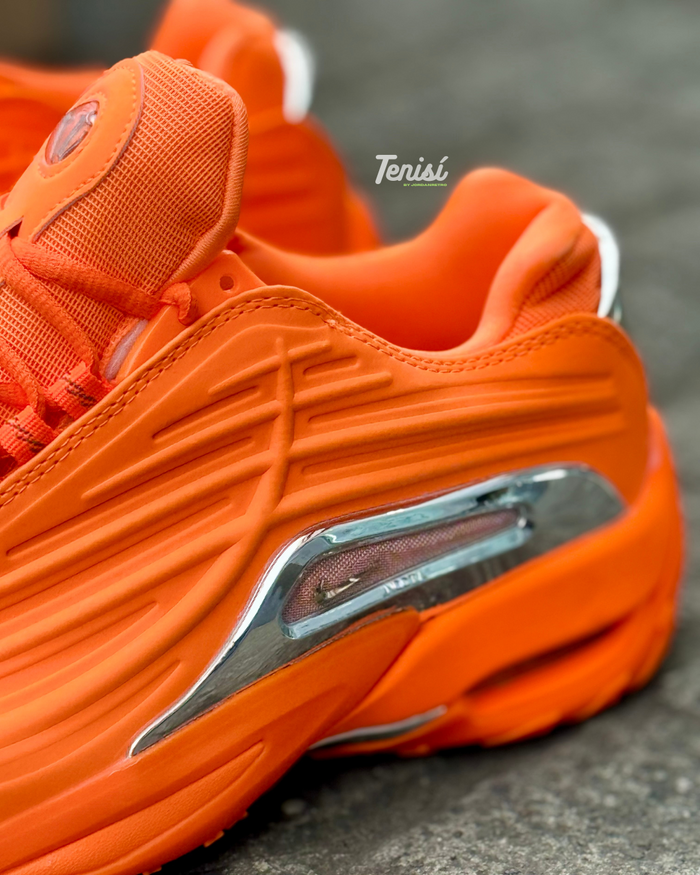 Nike Nocta Hot Step X Drake “Total Orange” look 4