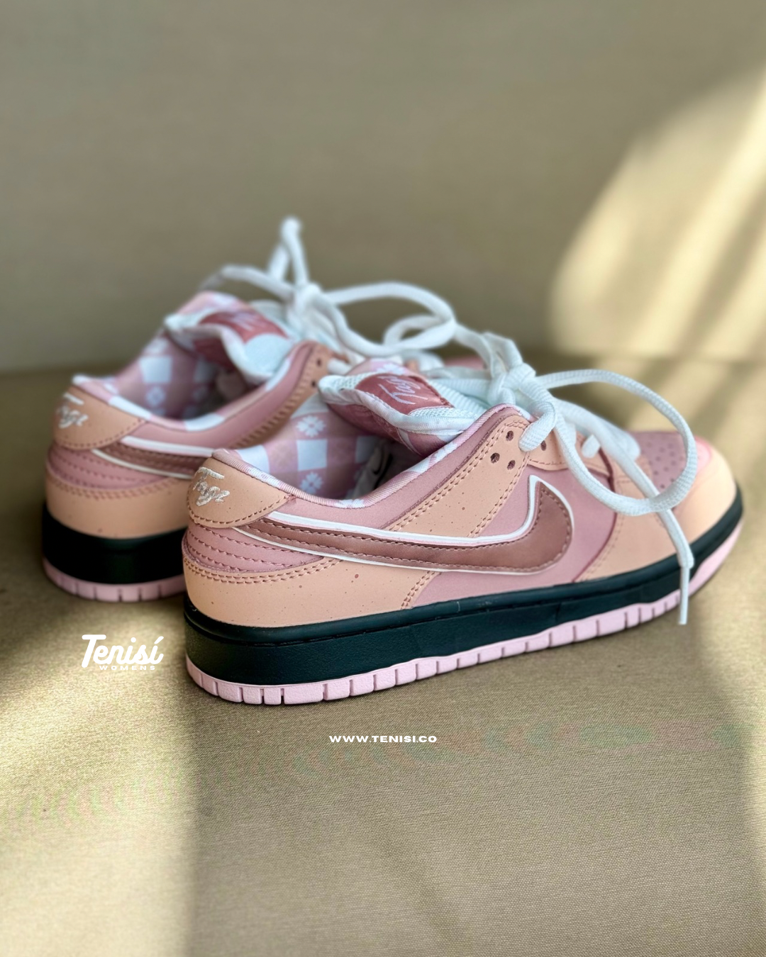 Nike Dunk Low Lobster Pink