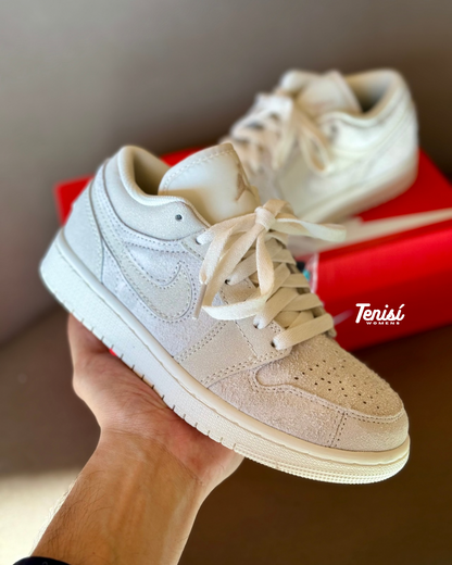 Nike Air Jordan 1 Low SE Craft