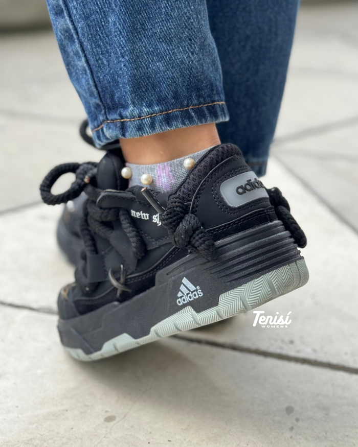 adidas New Shita “Black” look 2