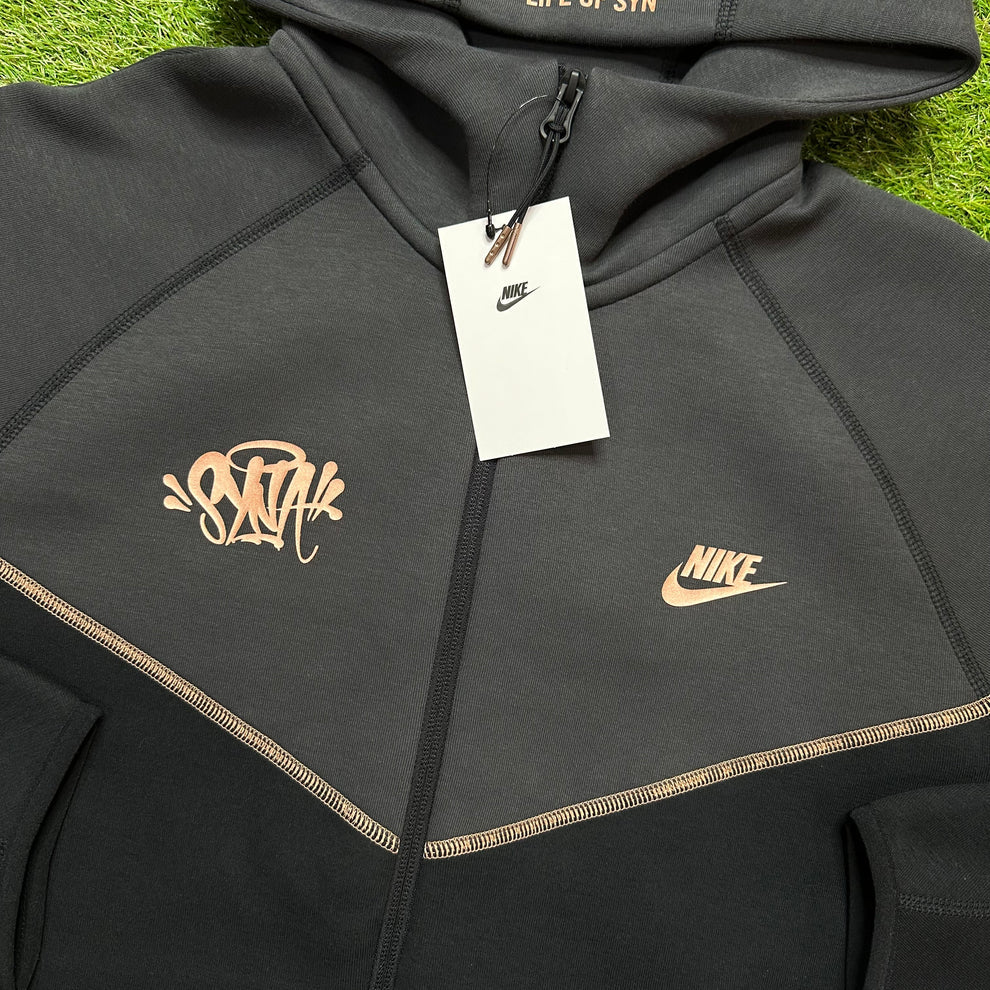 Nike Syna Tech Fleece Central Cee Black Gold