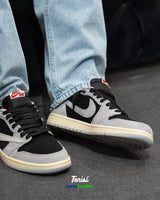 Air Jordan 1  x Travis Scott Sample Edition vista 4