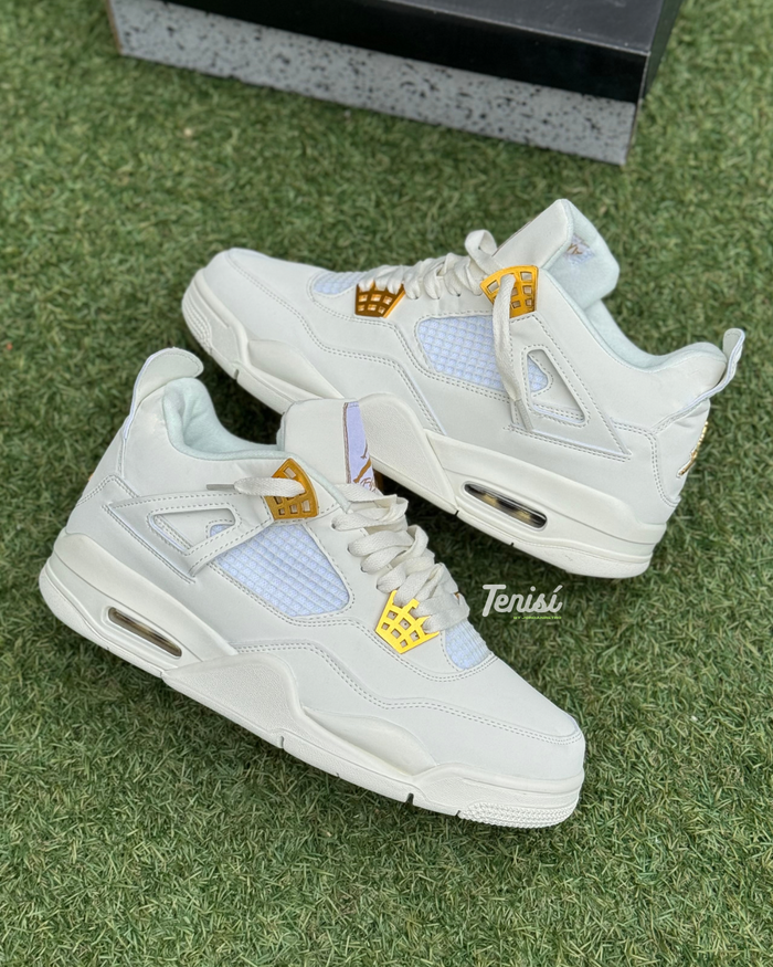 Air Jordan 4 Retro 'White Gold' look 4