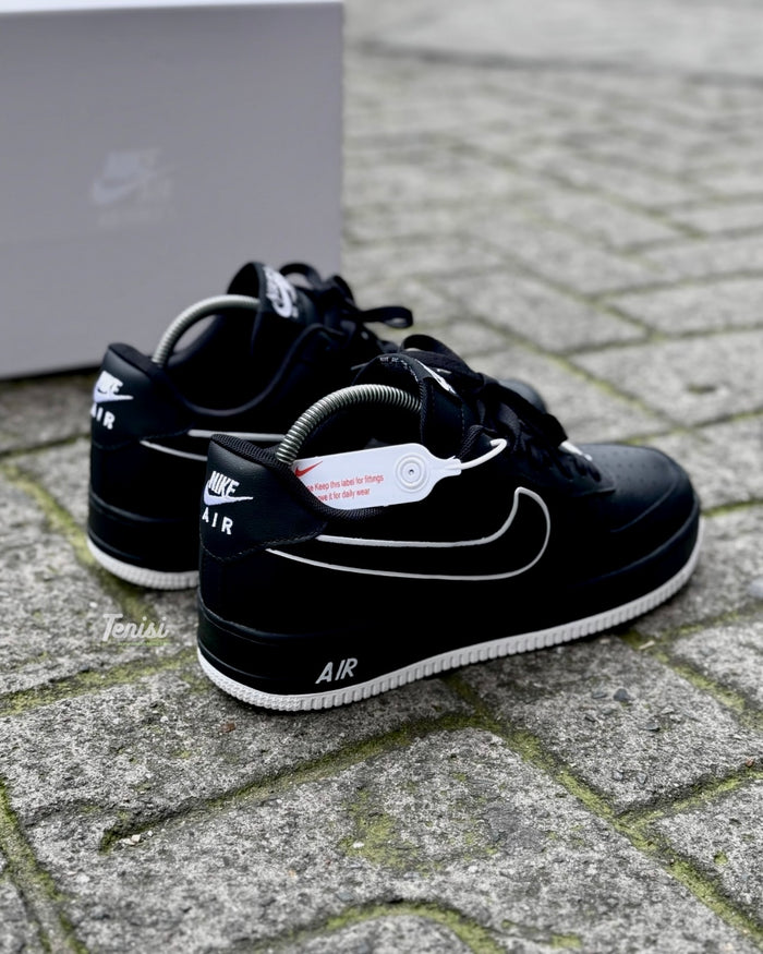 Nike Air Force 1 Low  “Panda” look 1