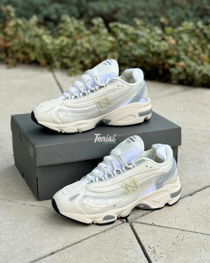 New Balance 1000 x Anime Leon Deor “White” look 1
