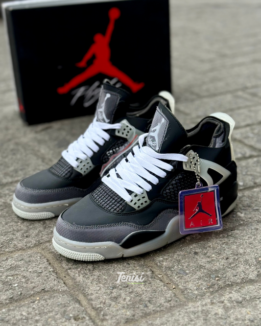 Air Jordan 4 x Off White (Sample)