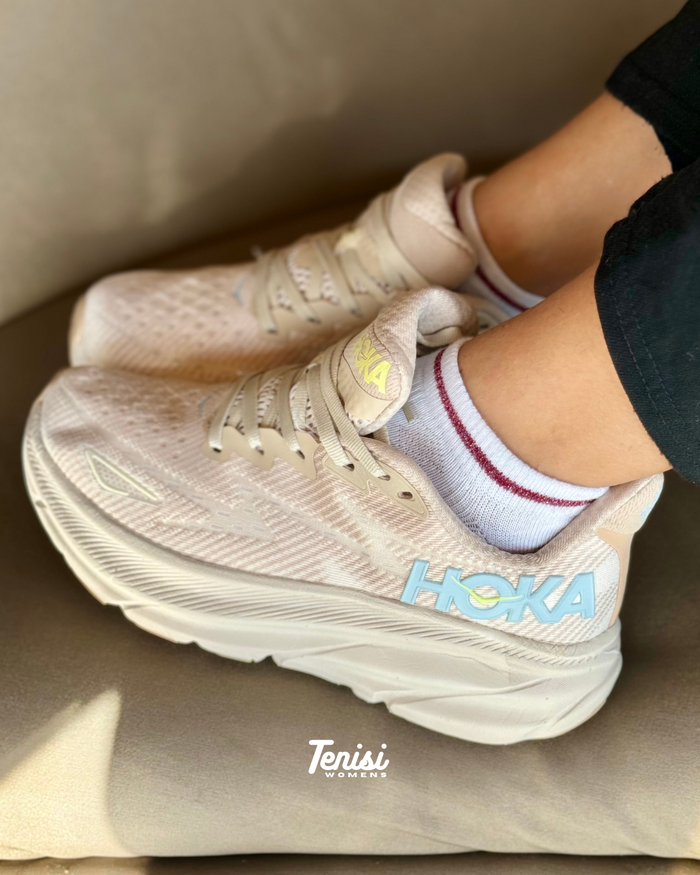 Hoka One One Clifon 9 look 4