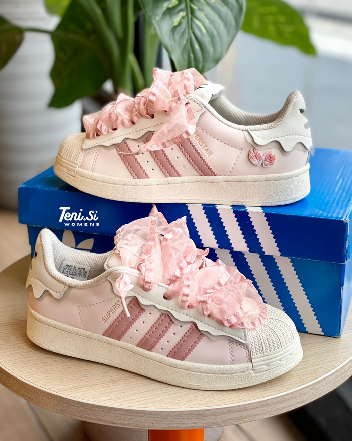 adidas Superstar “Coquette” look 3