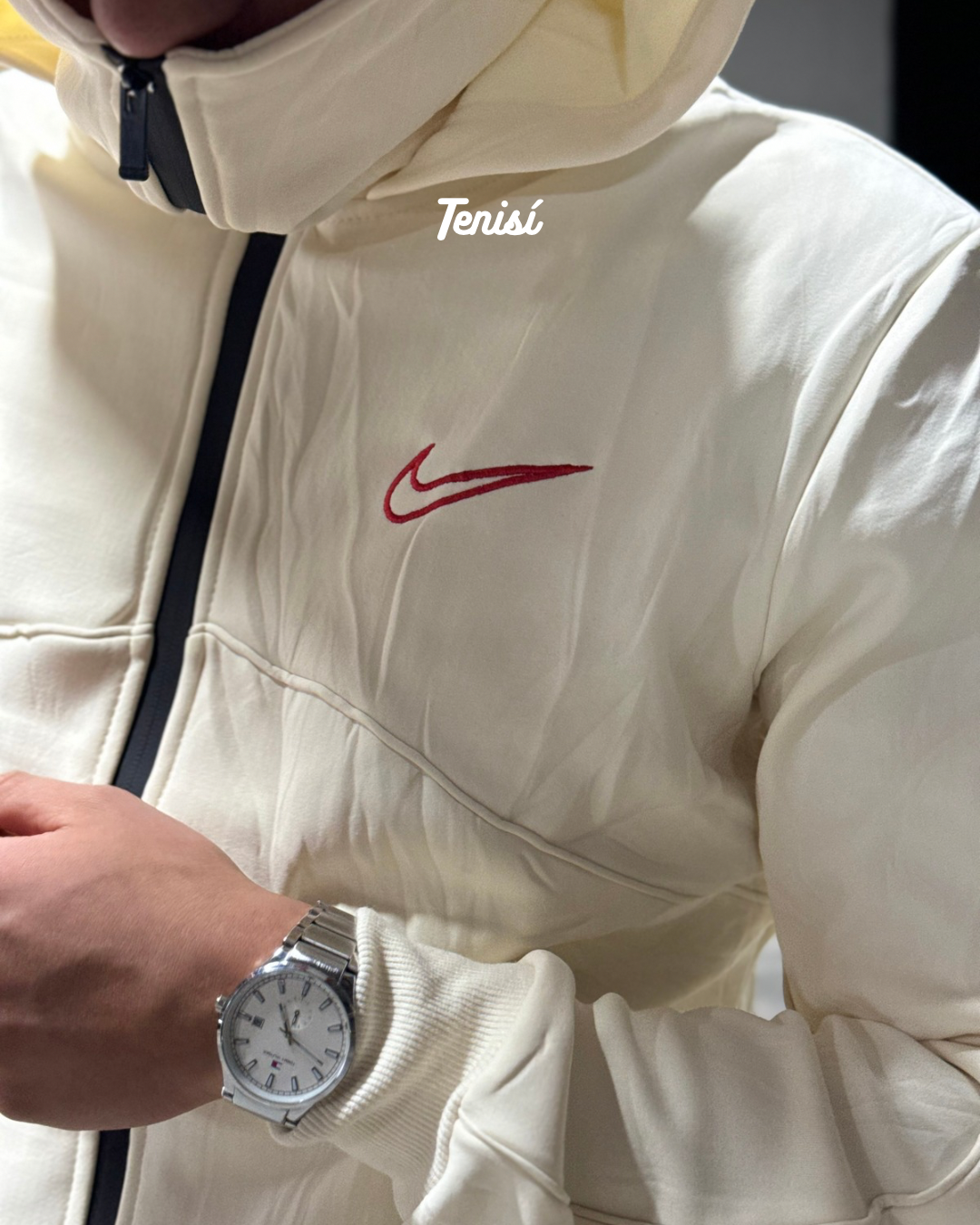 Conjunto Nike con Balaclava “Beige”