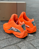 Nike Nocta Hot Step X Drake “Total Orange” vista 2