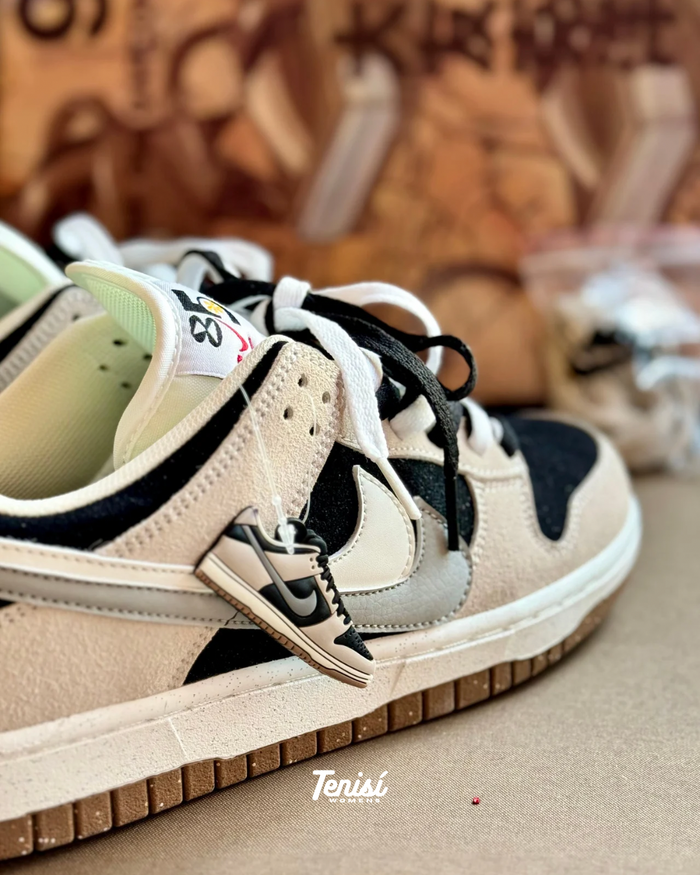 Nike Dunk Low “Double Swoosh” Panda look 2