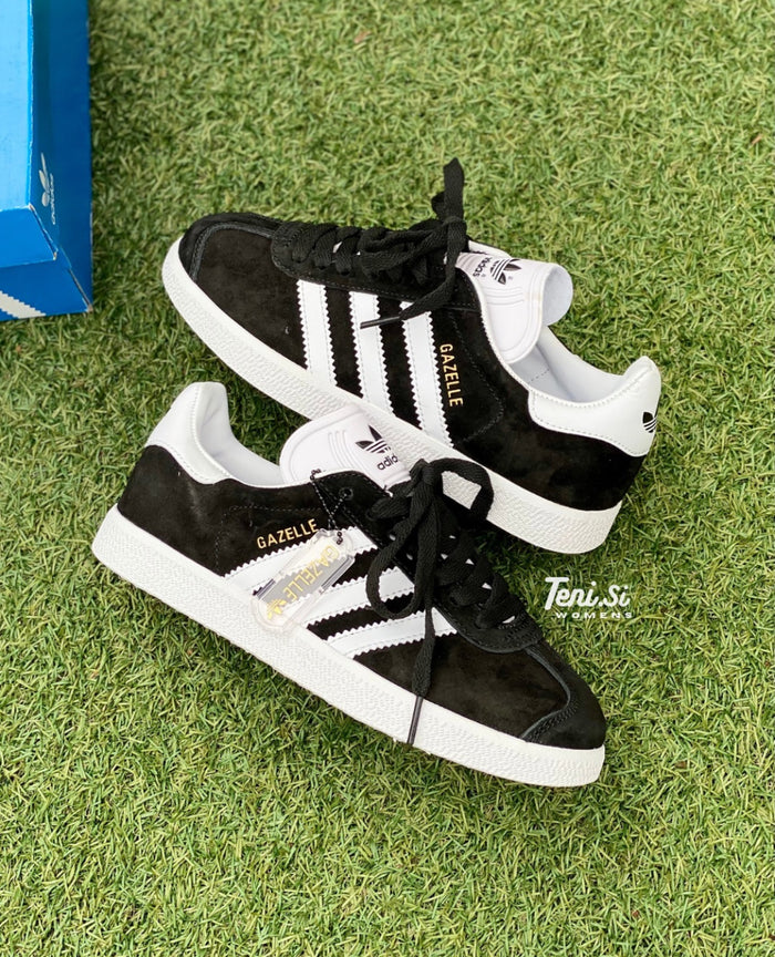 adidas Gazelle “Black” look 3